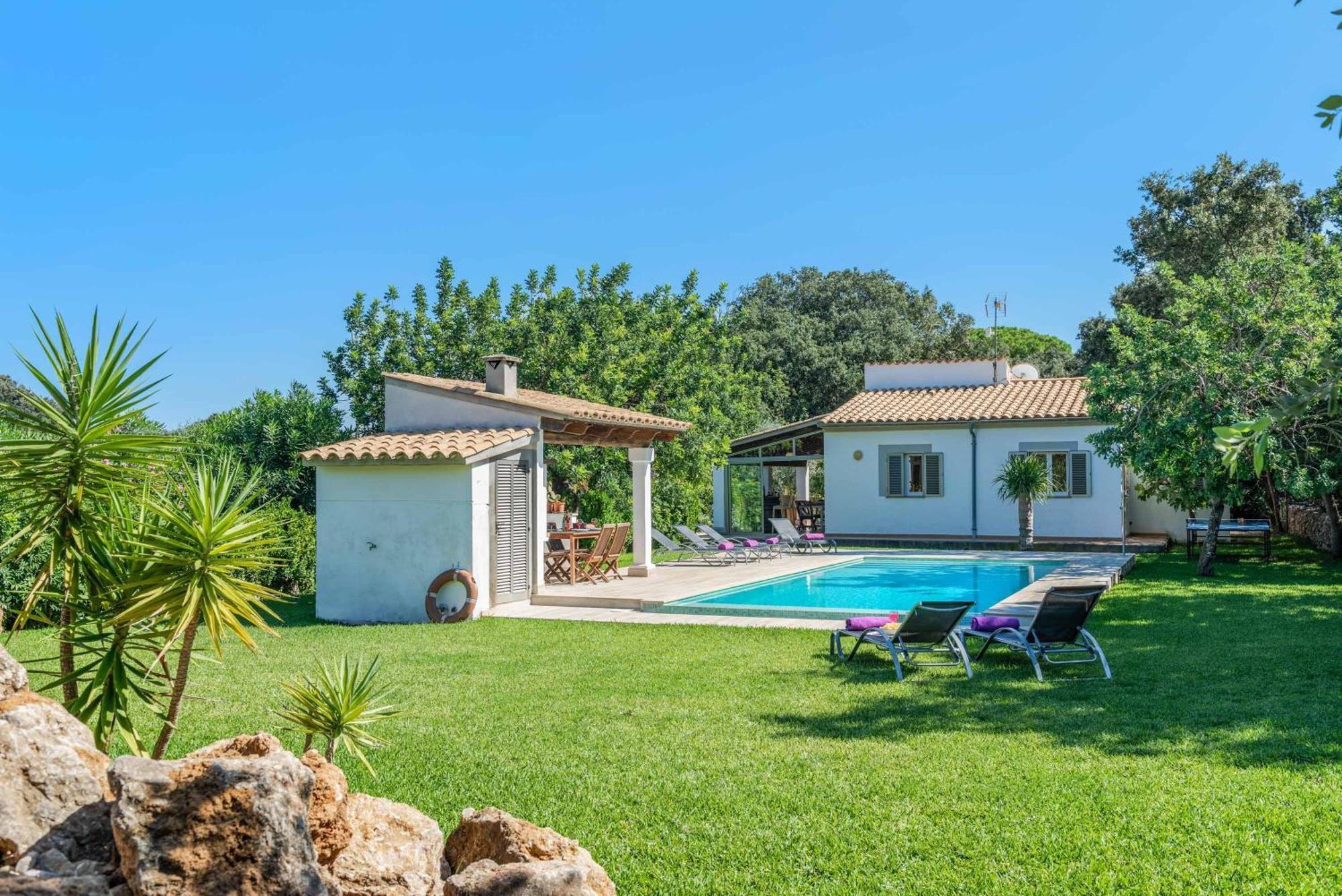 Cama Rotja Villa